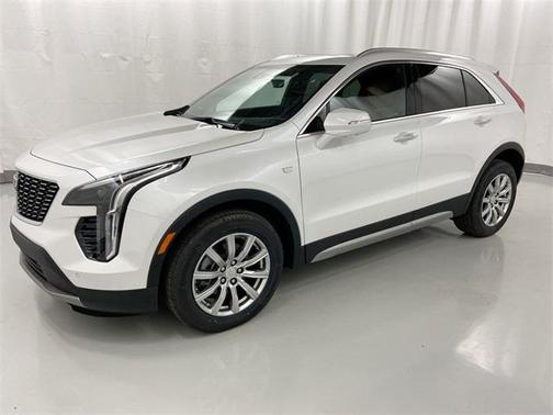 2022 Cadillac XT4 Premium Luxury