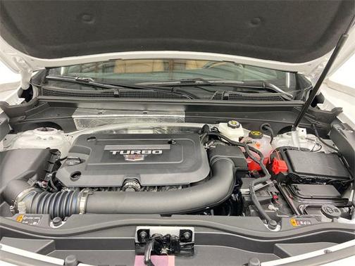 2022 Cadillac XT4 Premium Luxury