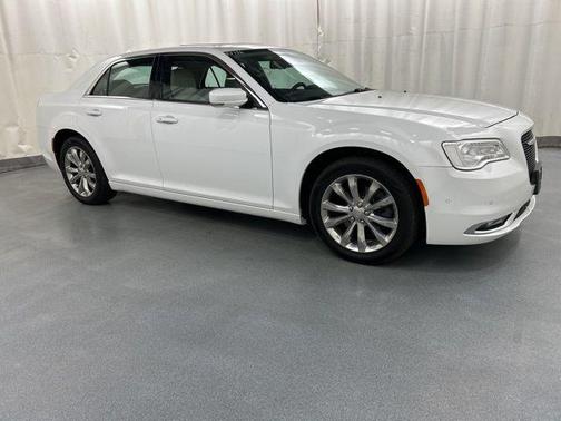 2018 Chrysler 300 Touring
