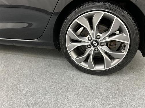 2019 Hyundai Elantra GT Base