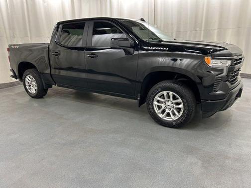 Black 2022 Chevrolet Silverado 1500 RST