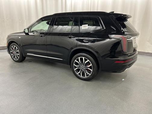 2025 Cadillac XT6 Sport AWD