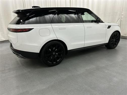 2024 Land Rover Range Rover Sport SE
