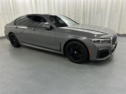 2022 BMW 750 i xDrive