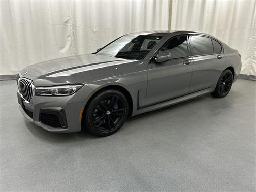 2022 BMW 750 i xDrive