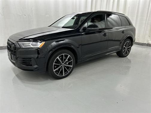 2021 Audi Q7 55 Premium Plus
