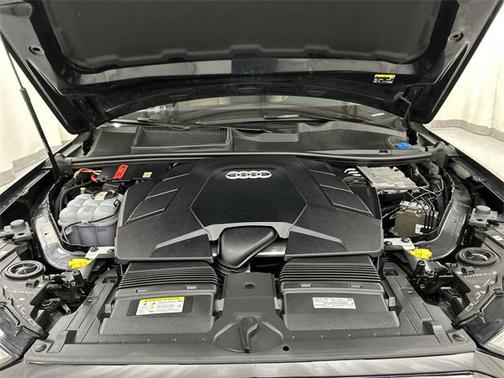 2021 Audi Q7 55 Premium Plus