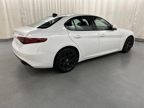2022 Alfa Romeo Giulia Ti