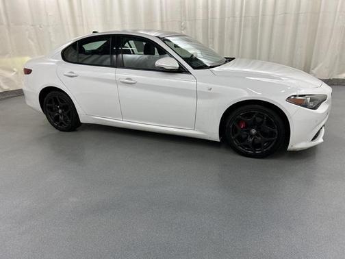 2022 Alfa Romeo Giulia Ti