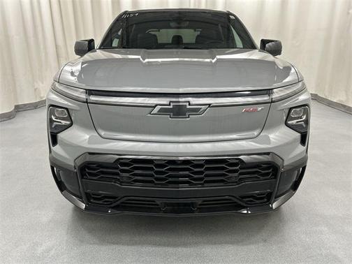 2025 Chevrolet Silverado EV RST