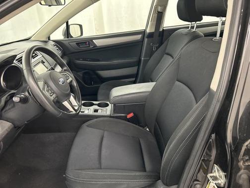 2017 Subaru Legacy Base
