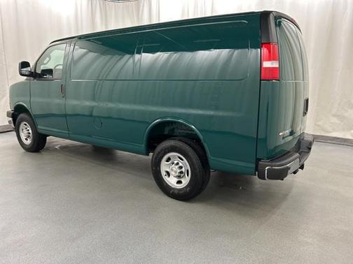 2025 Chevrolet Express 3500 RWD 3500 Regular Wheelbase WT