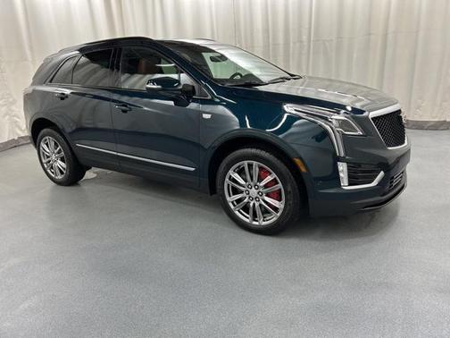2025 Cadillac XT5 Sport