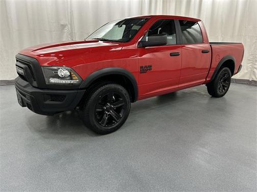2024 RAM 1500 Classic Warlock Crew Cab 4x4 5'7' Box