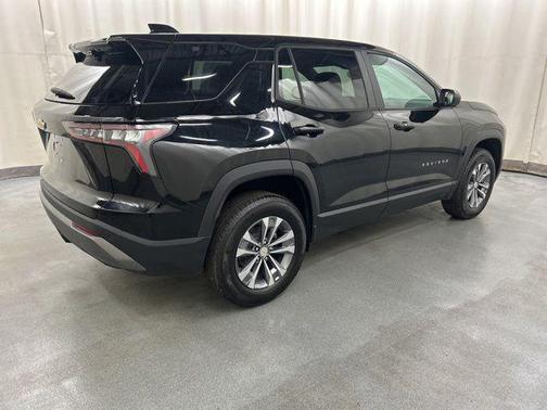 Mosaic Black Metallic 2026 Chevrolet Equinox 1LT