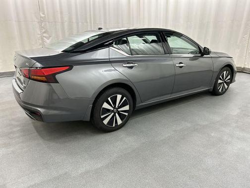 2021 Nissan Altima 2.5 SL