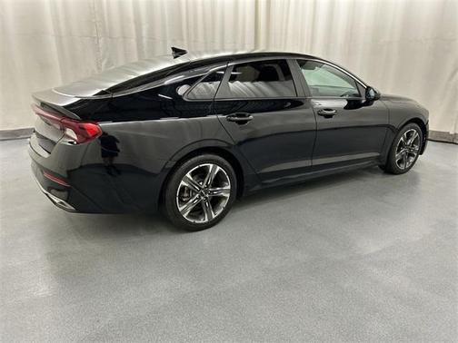 2022 Kia K5 LXS