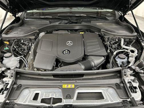 2025 Mercedes-Benz GLC 350e Base