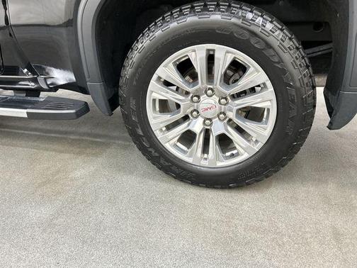 Onyx Black 2024 GMC Sierra 1500 Denali