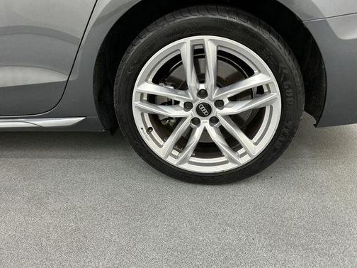 2023 Audi A4 45 S line Premium Plus