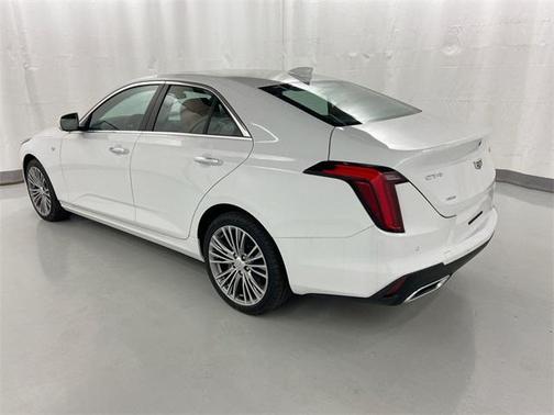 2022 Cadillac CT4 Premium Luxury