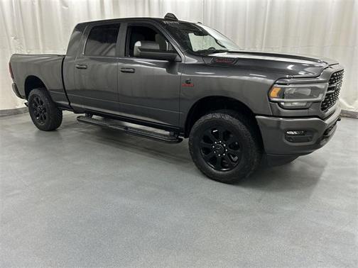 2022 RAM 2500 Big Horn Mega Cab 4x4 6'4'' Box