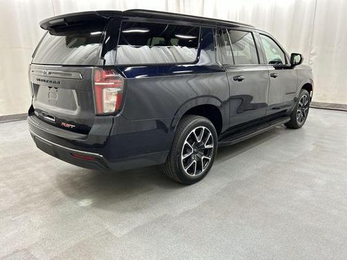 Midnight Blue Metallic 2021 Chevrolet Suburban RST