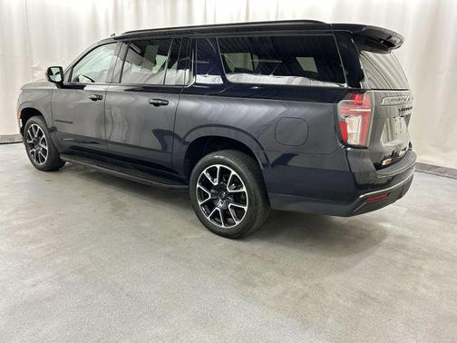 Midnight Blue Metallic 2021 Chevrolet Suburban RST