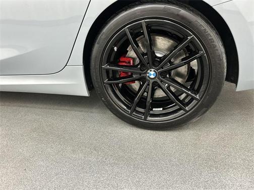 2023 BMW 330 xDrive