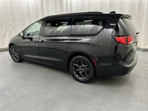 2020 Chrysler Pacifica Touring-L Plus