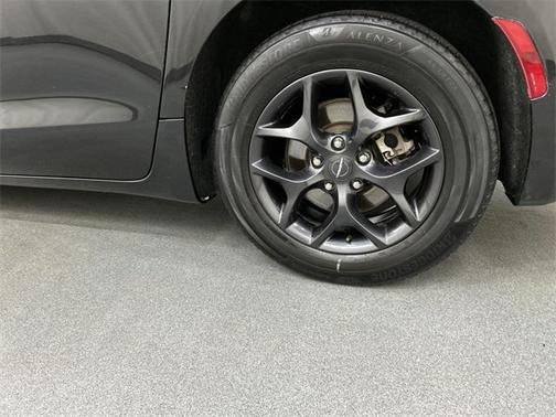 2020 Chrysler Pacifica Touring-L Plus