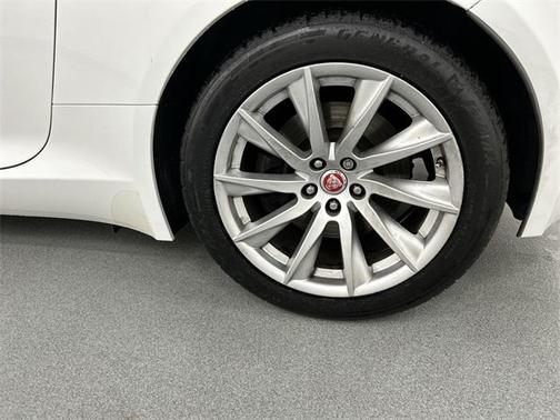 2017 Jaguar F-TYPE Premium