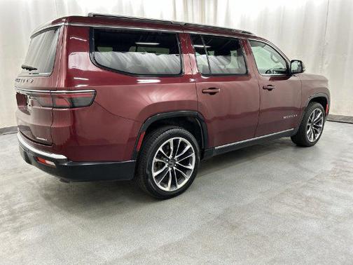 Velvet Red Pearlcoat 2022 Jeep Wagoneer Series III