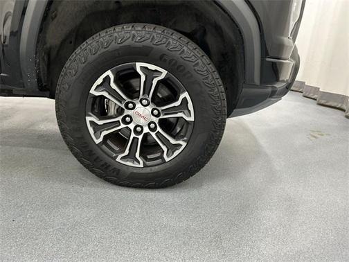 2023 GMC Canyon Base