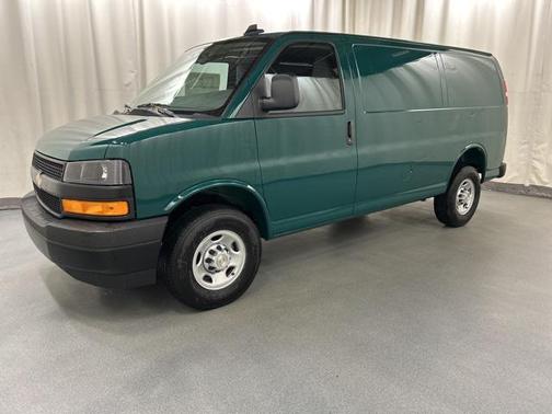 2025 Chevrolet Express 3500 RWD 3500 Regular Wheelbase WT