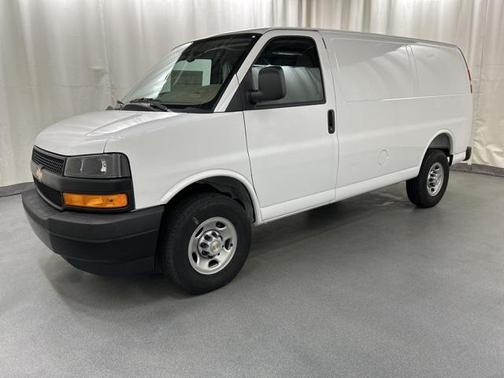 2025 Chevrolet Express 2500 RWD 2500 Regular Wheelbase WT