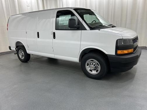 2025 Chevrolet Express 2500 RWD 2500 Regular Wheelbase WT