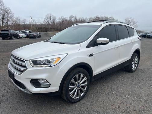 White Platinum Clearcoat Metallic 2018 Ford Escape Titanium