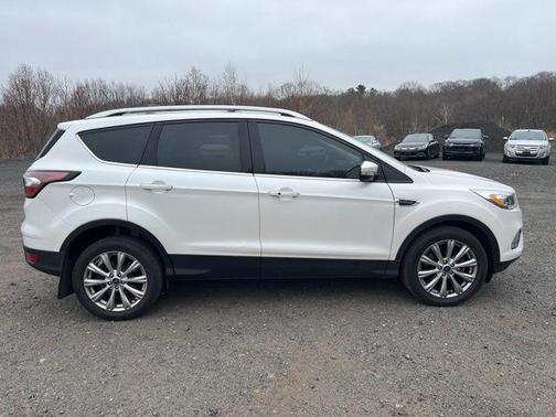 White Platinum Clearcoat Metallic 2018 Ford Escape Titanium