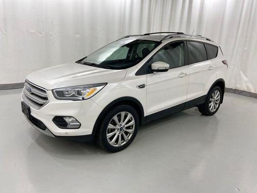 White Platinum Clearcoat Metallic 2018 Ford Escape Titanium