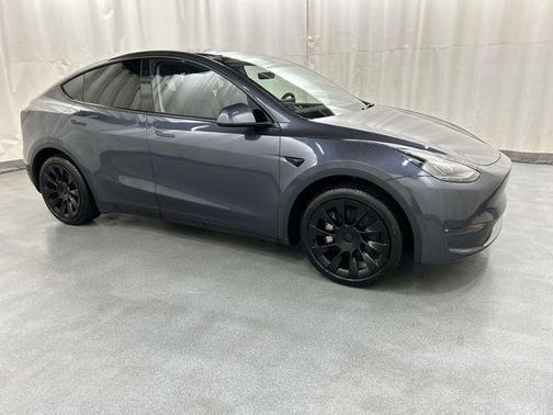 2023 Tesla Model Y Long Range Dual Motor All-Wheel Drive
