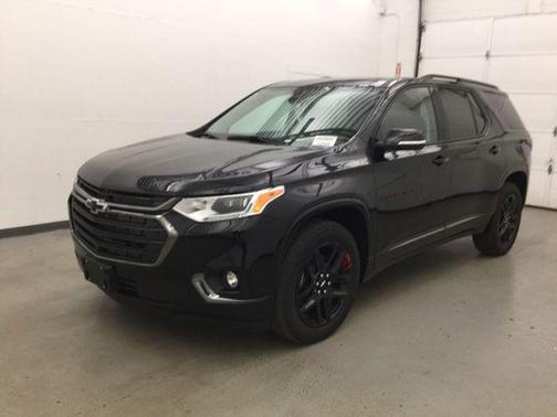 Mosaic Black Metallic 2020 Chevrolet Traverse Premier