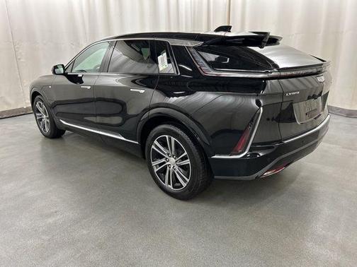 Stellar Black Metallic 2026 Cadillac LYRIQ Luxury