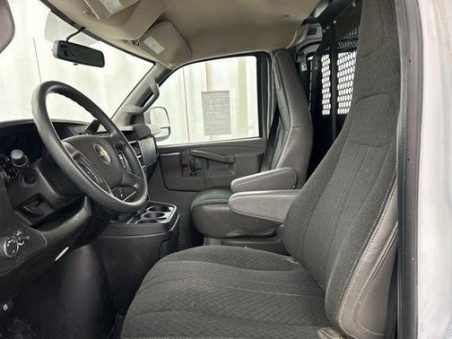 2023 Chevrolet Express 2500 RWD 2500 Regular Wheelbase WT