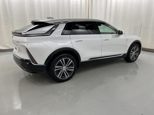 2025 Cadillac LYRIQ Luxury w/1SC