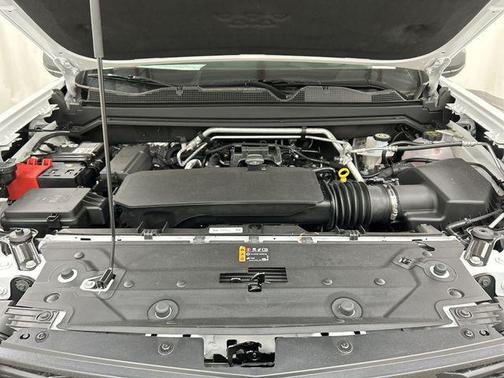 Summit White 2026 Chevrolet Colorado WT