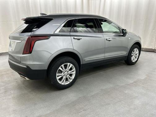 Argent Silver Metallic 2024 Cadillac XT5 Luxury