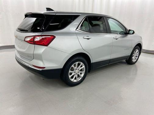 Silver Ice Metallic 2021 Chevrolet Equinox 1LT