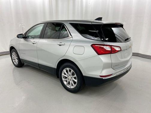 Silver Ice Metallic 2021 Chevrolet Equinox 1LT