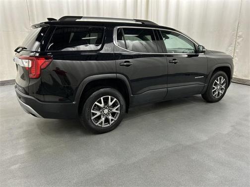 2022 GMC Acadia AWD SLT